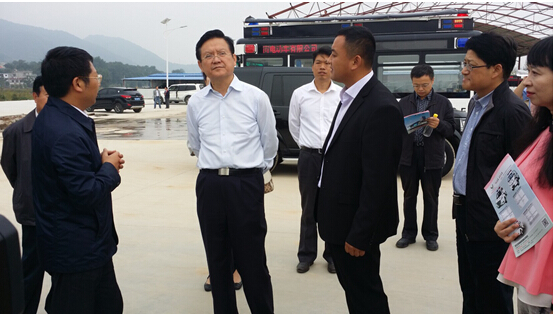 陜西省政協(xié)副主席、民革省委主委李曉東到躍迪集團陜西躍迪新能源汽車有限公司項目建設(shè)基地調(diào)研