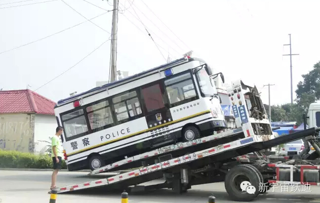 保定躍迪移動警務(wù)室批量發(fā)車，全方位零距離服務(wù)群眾