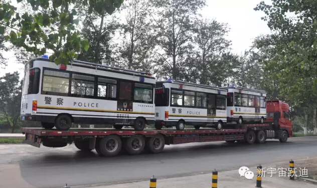 保定躍迪移動警務(wù)室批量發(fā)車，全方位零距離服務(wù)群眾