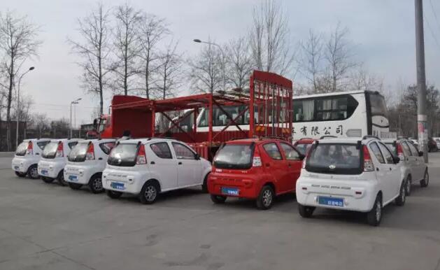 躍迪電動汽車批量發(fā)車廣西—躍迪，您身邊的電動汽車生產(chǎn)專家