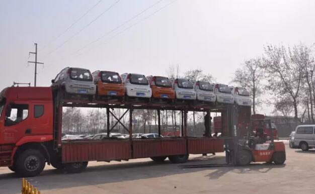 躍迪電動汽車批量發(fā)車廣西—躍迪，您身邊的電動汽車生產(chǎn)專家