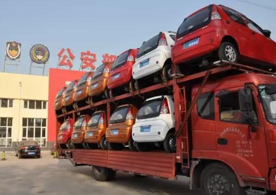 躍迪電動汽車批量發(fā)車四川——安全，節(jié)能，環(huán)保