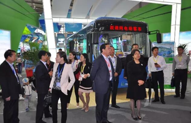 躍迪新能源電動(dòng)客車(chē)閃亮亮相2016絲博會(huì)暨第二十屆西洽會(huì)