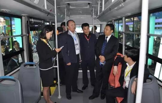 躍迪新能源電動(dòng)客車(chē)閃亮亮相2016絲博會(huì)暨第二十屆西洽會(huì)
