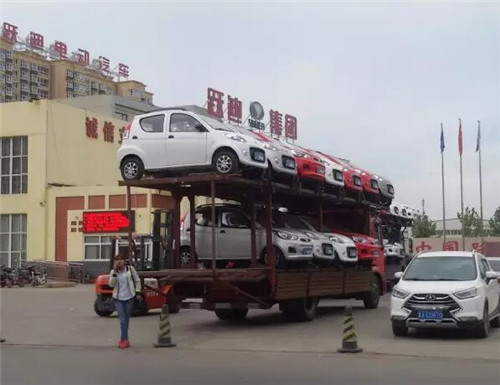電動(dòng)轎車(chē)