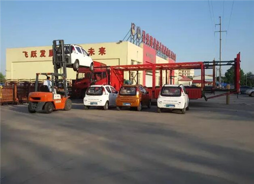 電動(dòng)轎車