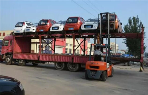 電動(dòng)轎車