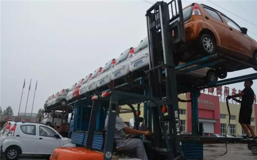 電動(dòng)轎車
