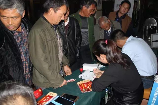 深秋送暖 感恩回饋——躍迪電動汽車全民感恩團(tuán)購會（河南站）圓滿落幕