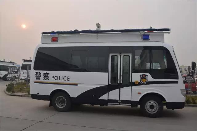 30臺(tái)躍迪燃油移動(dòng)警務(wù)室批量發(fā)往河北石家莊交管局——霧霾鎖城，躍迪24小時(shí)全天候執(zhí)勤