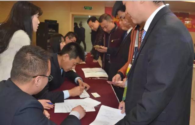 躍迪智能家族集結(jié)亮相鄭州展，萬人見證，共贏未來