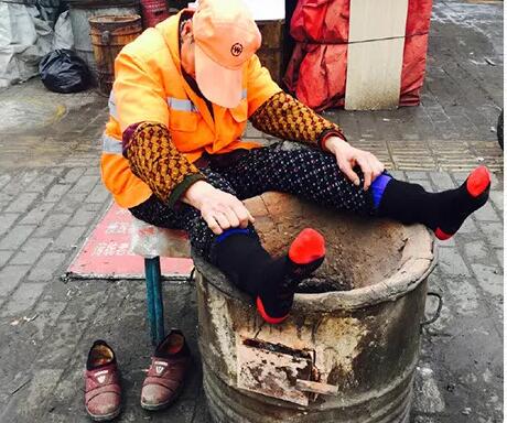 今天，躍迪向平凡而偉大的他們——環(huán)衛(wèi)工人致敬！