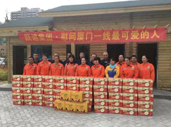 今天，躍迪向平凡而偉大的他們——環(huán)衛(wèi)工人致敬！