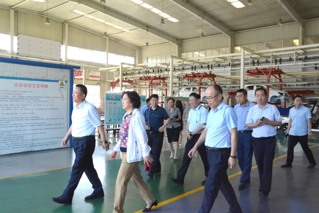 呂梁市委常委、副市長劉晉萍一行 蒞臨躍迪集團考察調(diào)研